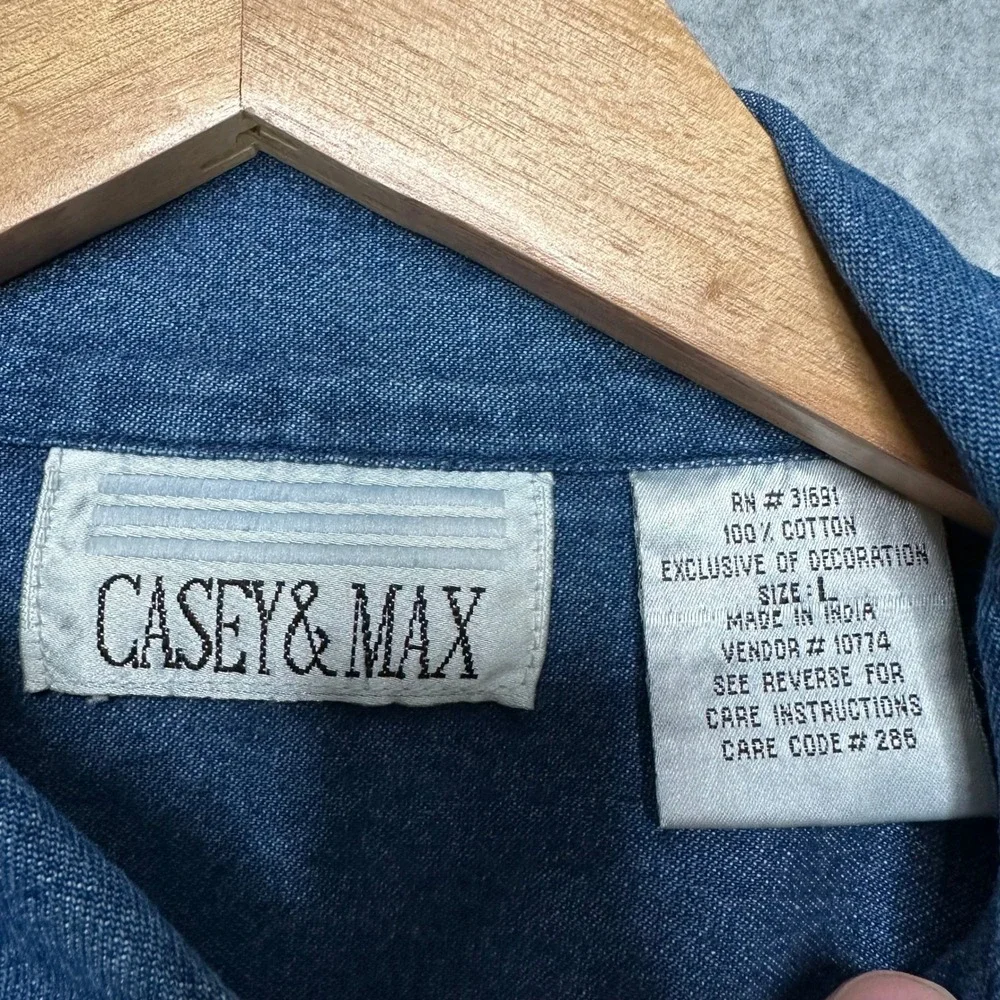VTG CASEY & MAX Womens Denim Jacket Floral Embroidery Frayed Hem Blue Size‎ L - Picture 6 of 9
